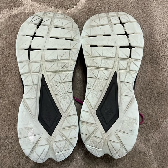 Hoka one one Mach 4 festival fuchsia & black running sneaker Size 8.5B - Picture 16 of 17